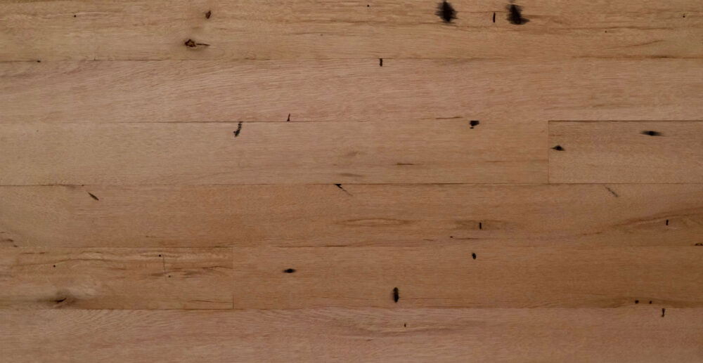 An Original Face Antique Oak Smooth flooring design